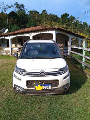 CITROËN AIRCROSS 1.6 SHINE 16V FLEX 4P AUTOMÁTICO CITROËN AIRCROSS 1.6 SHINE 16V FLEX 4P AUTOMÁTICO